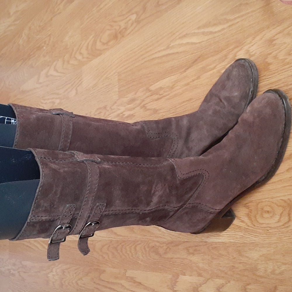GUCCI Midcalf Brown Suede Boots 👢  / Size 38.5  8.5